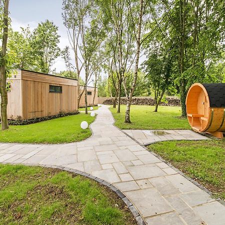 Tinwood Estate Vineyard Lodges Chichester Exteriör bild