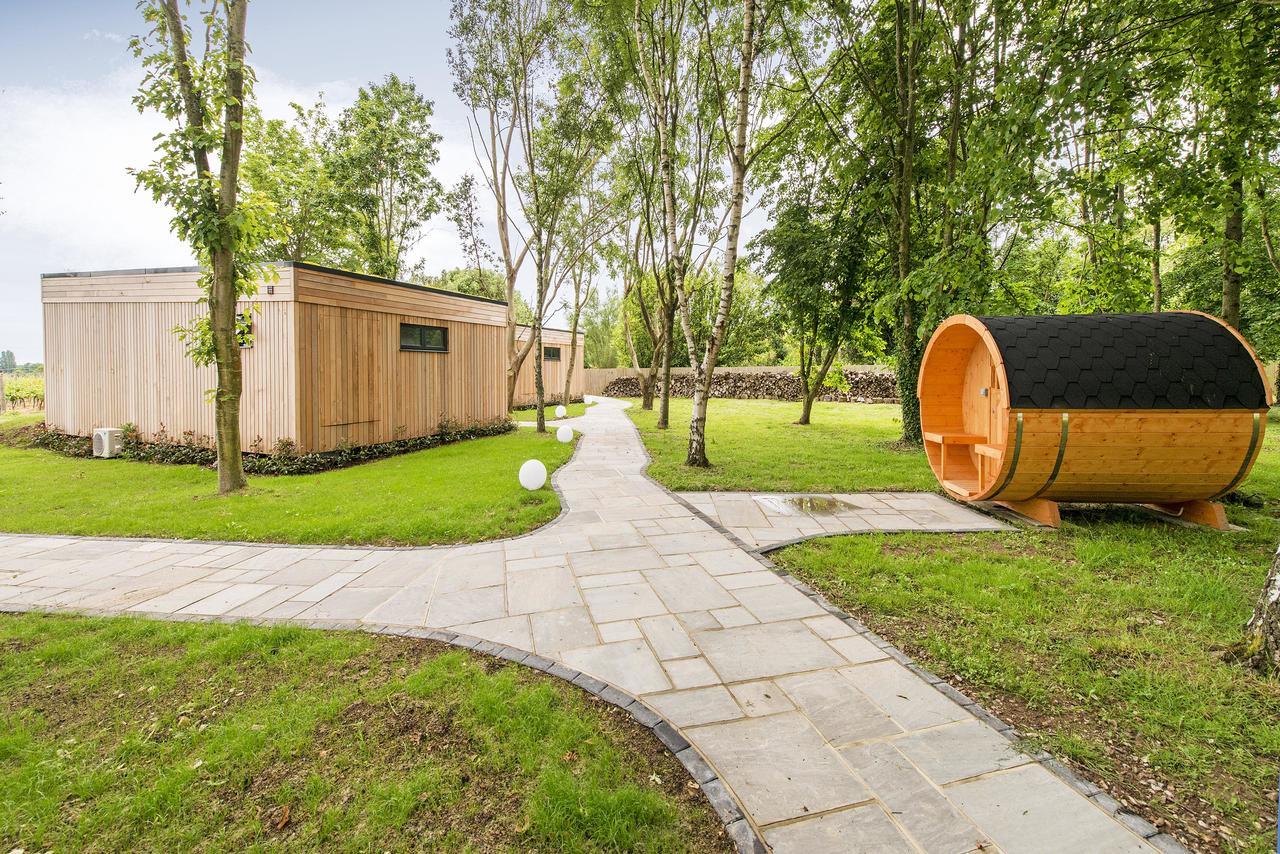 Tinwood Estate Vineyard Lodges Chichester Exteriör bild